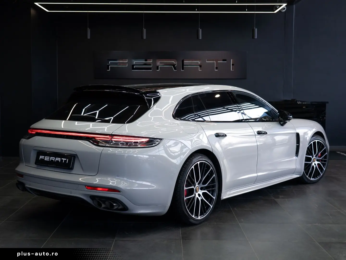 PORSCHE Panamera Sport Turismo