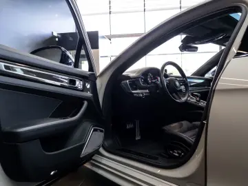 PORSCHE Panamera Sport Turismo