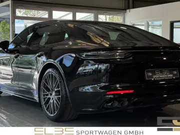PORSCHE Panamera 4.0 GTS
