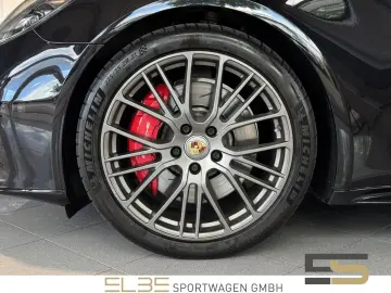 PORSCHE Panamera 4.0 GTS