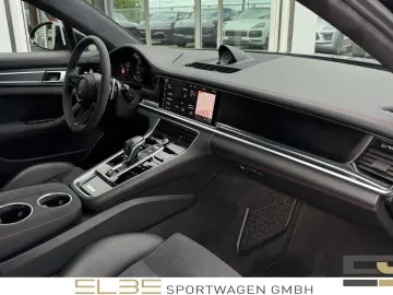 PORSCHE Panamera 4.0 GTS