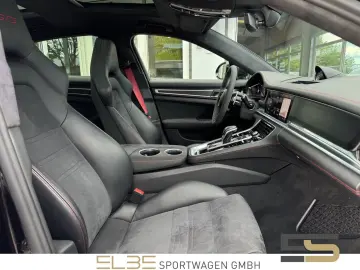 PORSCHE Panamera 4.0 GTS