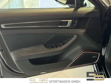 PORSCHE Panamera 4.0 GTS