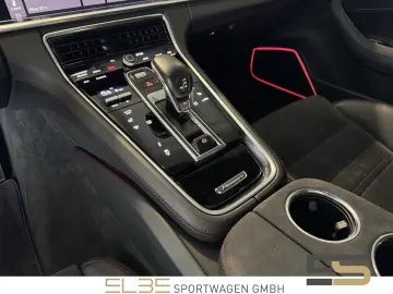 PORSCHE Panamera 4.0 GTS