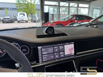 PORSCHE Panamera 4.0 GTS