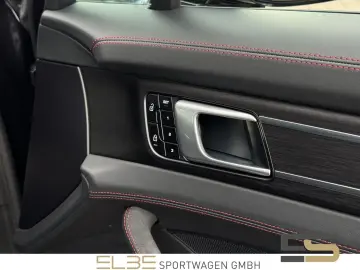 PORSCHE Panamera 4.0 GTS