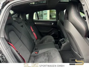 PORSCHE Panamera 4.0 GTS
