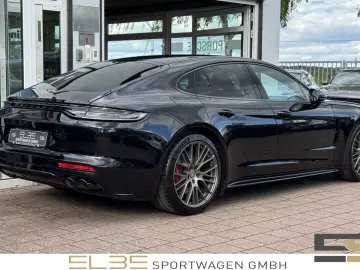 PORSCHE Panamera 4.0 GTS