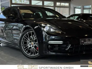 PORSCHE Panamera 4.0 GTS
