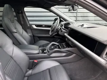 PORSCHE Cayenne Coupe E-Hybrid -LUFT-BOSE-INNO - HEAD UP