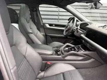 PORSCHE Cayenne Coupe E-Hybrid -LUFT-BOSE-INNO - HEAD UP