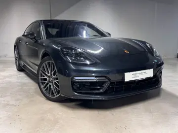 PORSCHE Panamera Turbo S