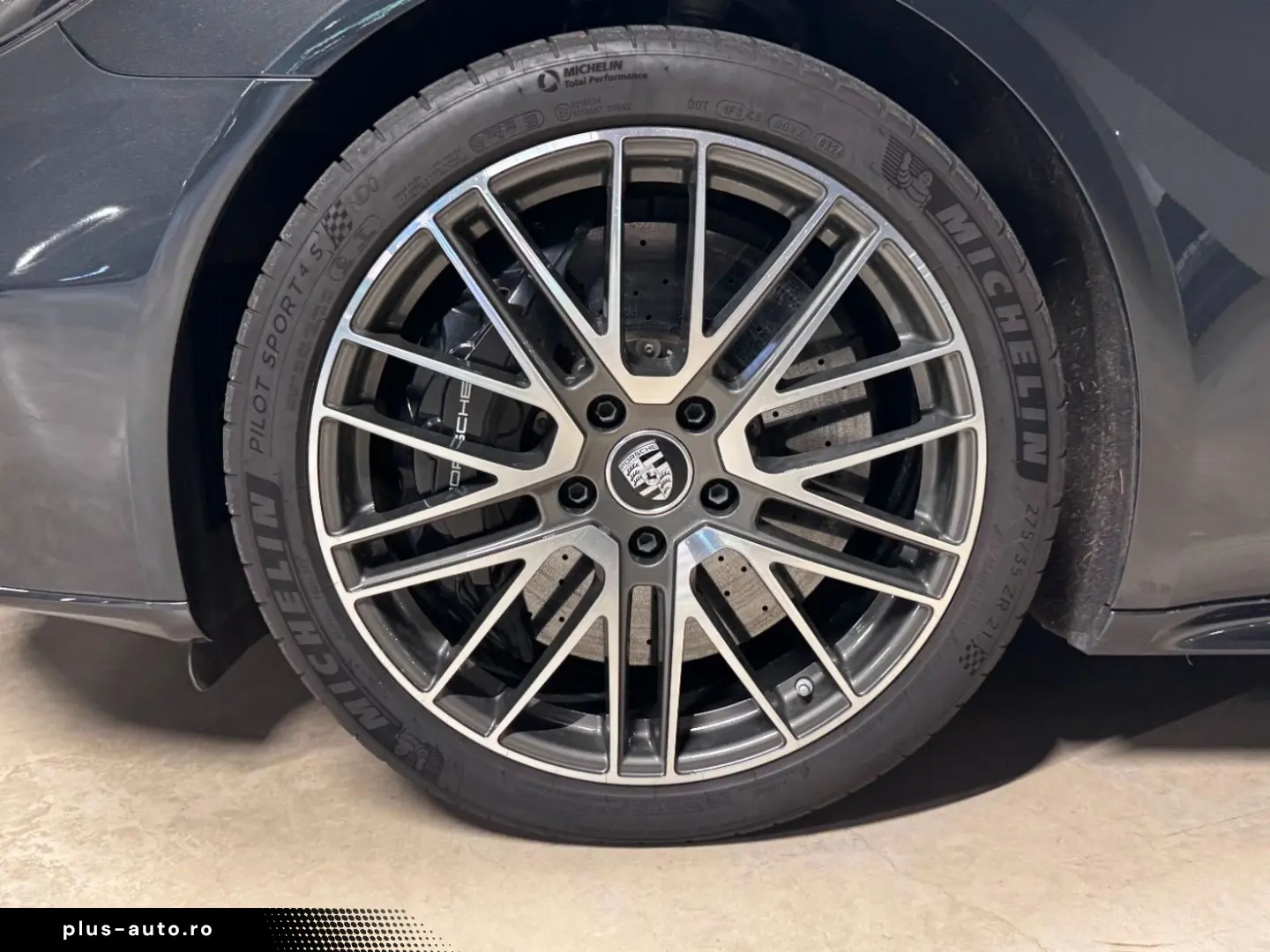 PORSCHE Panamera Turbo S