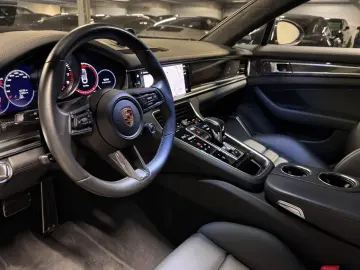 PORSCHE Panamera Turbo S