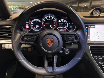 PORSCHE Panamera Turbo S