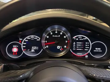 PORSCHE Panamera Turbo S