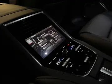 PORSCHE Panamera Turbo S