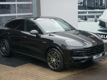 PORSCHE Cayenne Coupe E-Hybrid Luft INNO BOSE HeadUp