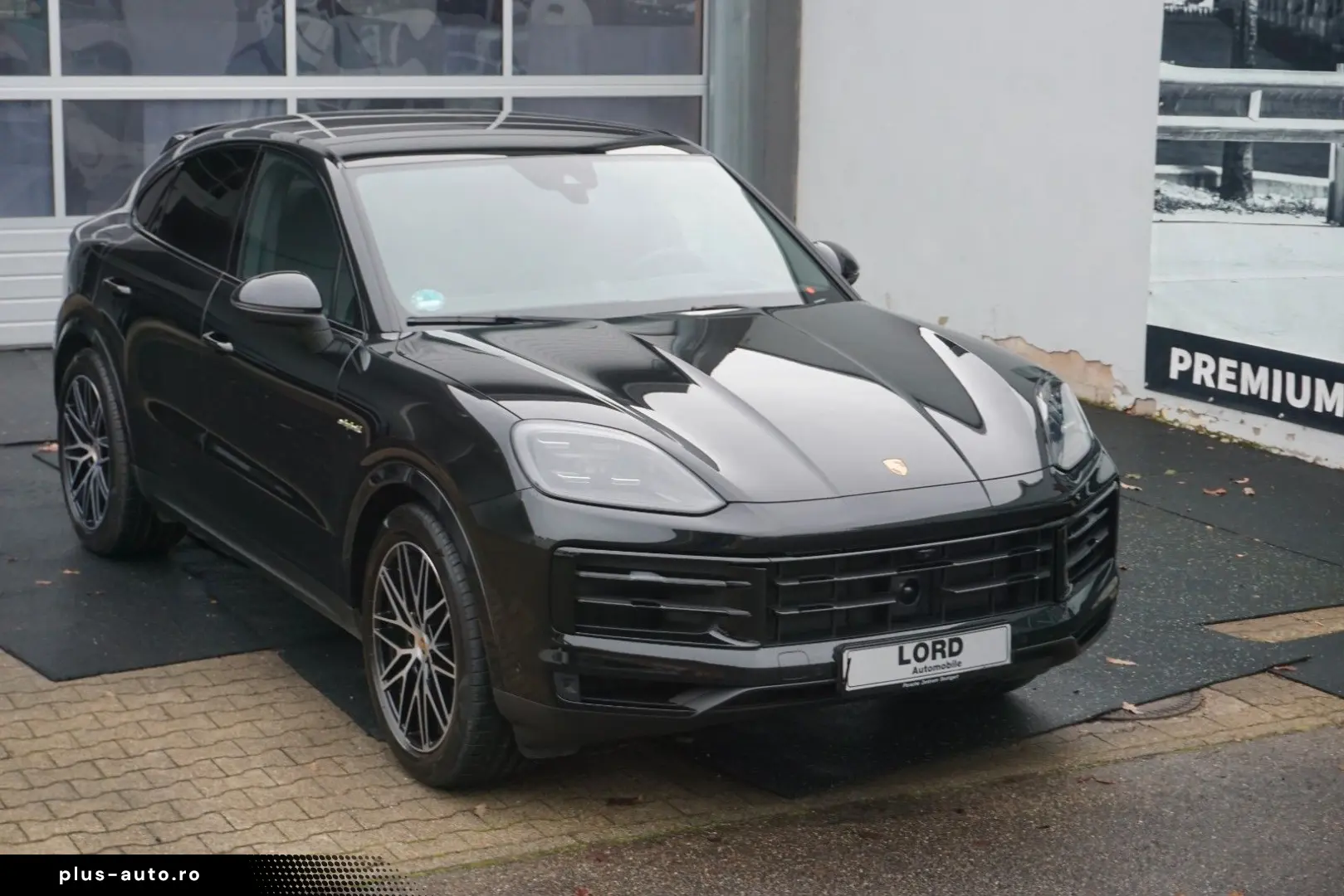 PORSCHE Cayenne Coupe E-Hybrid Luft INNO BOSE HeadUp