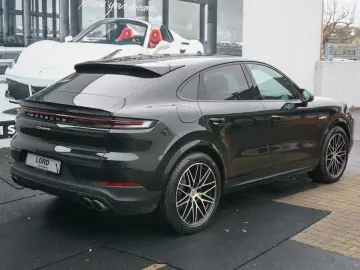 PORSCHE Cayenne Coupe E-Hybrid Luft INNO BOSE HeadUp