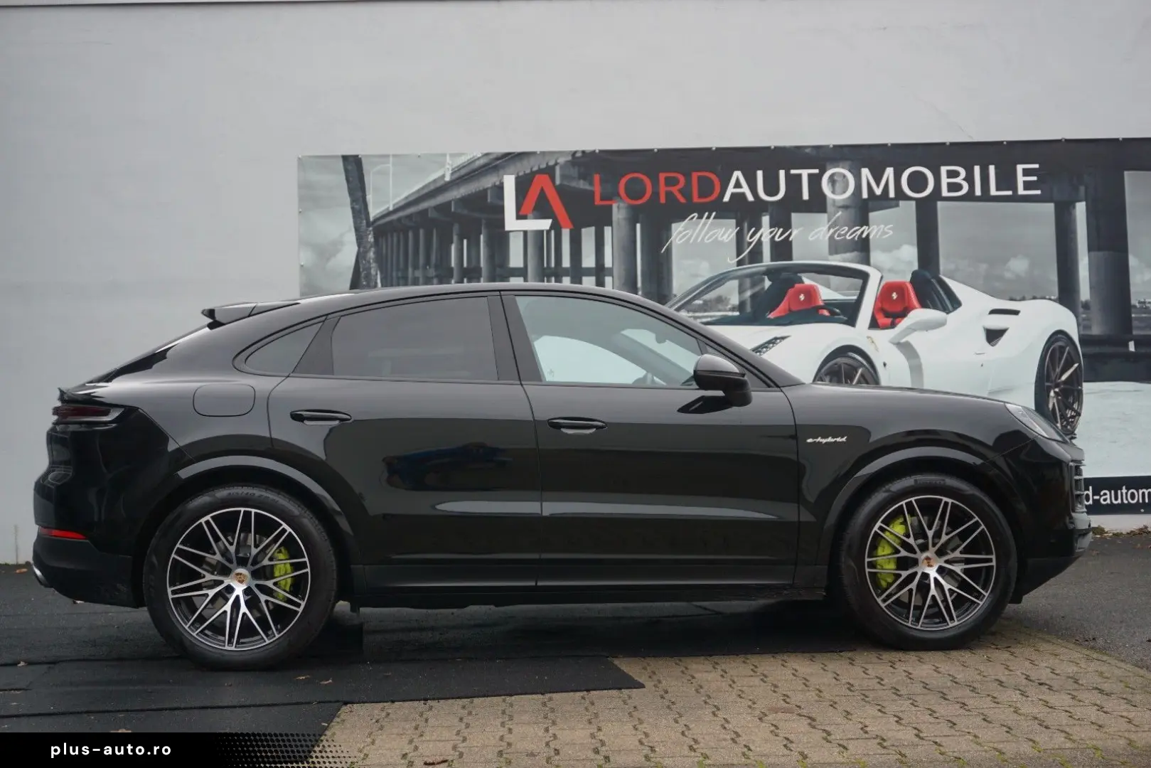 PORSCHE Cayenne Coupe E-Hybrid Luft INNO BOSE HeadUp