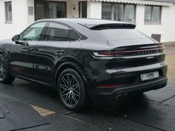 PORSCHE Cayenne Coupe E-Hybrid Luft INNO BOSE HeadUp