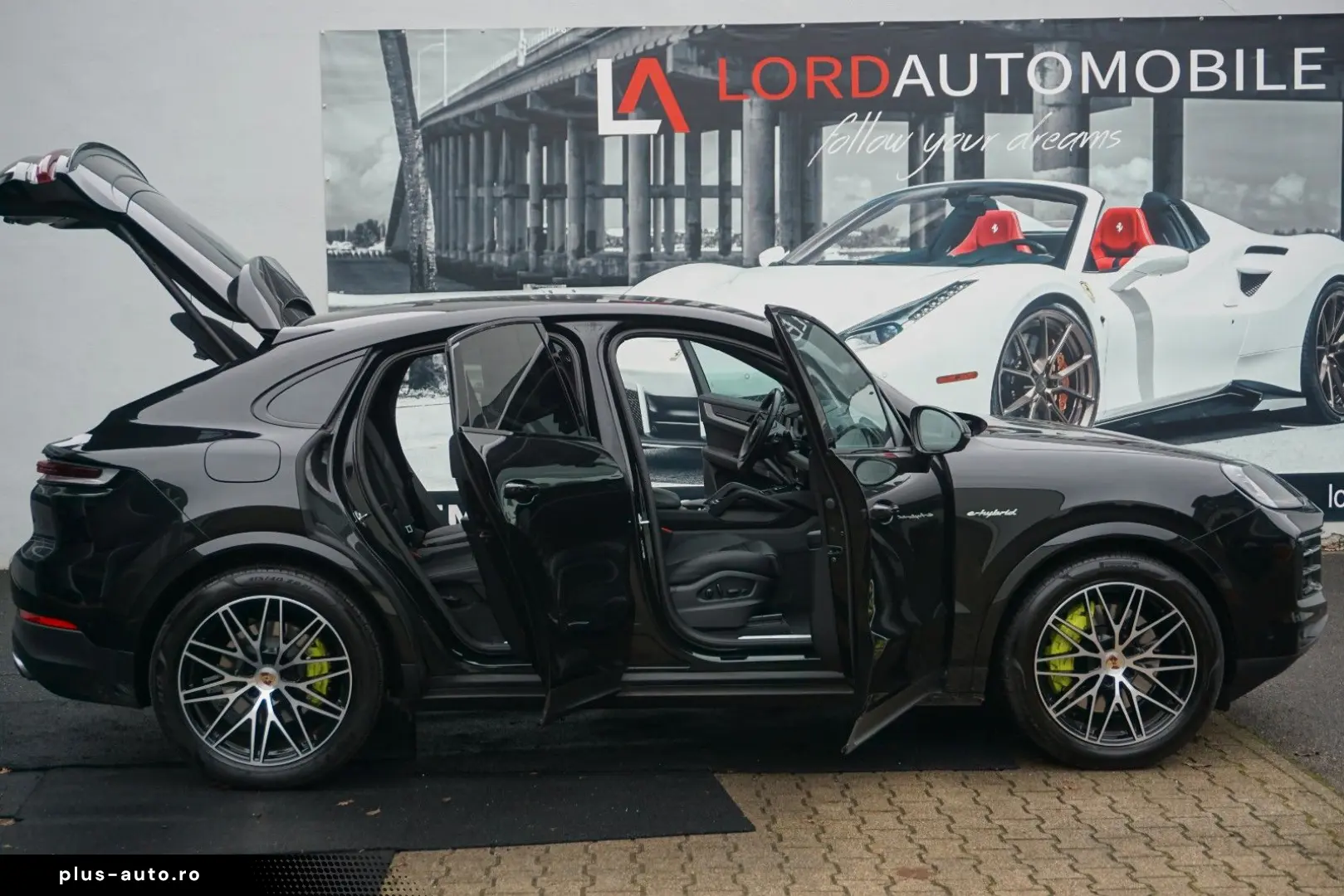 PORSCHE Cayenne Coupe E-Hybrid Luft INNO BOSE HeadUp