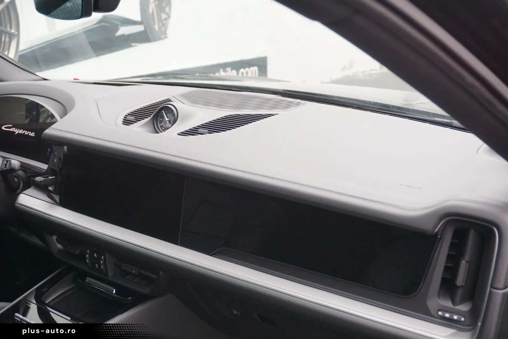 PORSCHE Cayenne Coupe E-Hybrid Luft INNO BOSE HeadUp