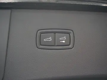 PORSCHE Cayenne Coupe E-Hybrid Luft INNO BOSE HeadUp