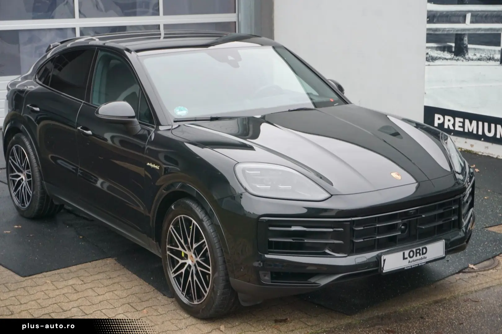 PORSCHE Cayenne Coupe E-Hybrid Luft INNO BOSE HeadUp