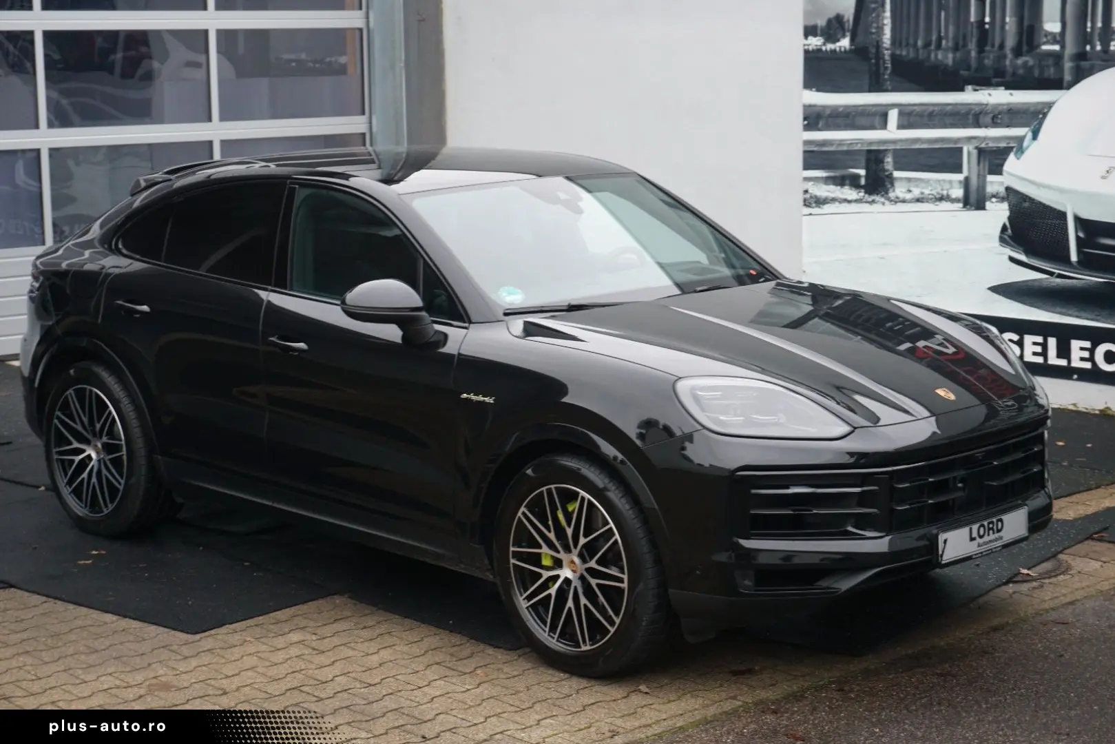 PORSCHE Cayenne Coupe E-Hybrid Luft INNO BOSE HeadUp