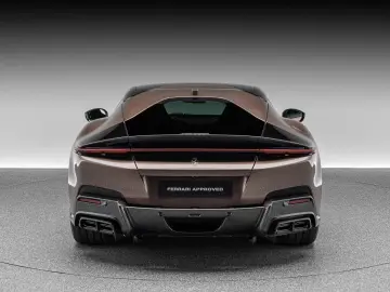 FERRARI 12Cilindri