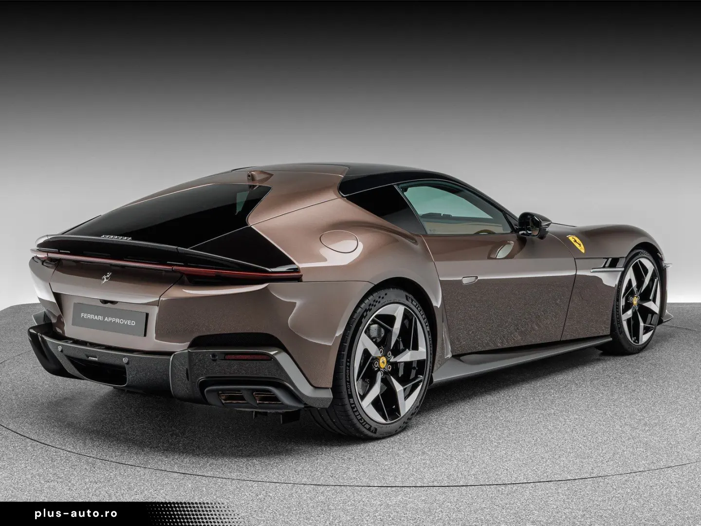 FERRARI 12Cilindri