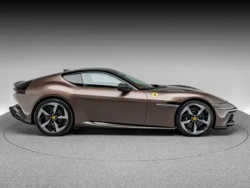 FERRARI 12Cilindri