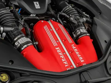 FERRARI 12Cilindri