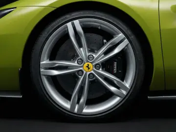 FERRARI 296 GTS  Lift   Full Carbon   Verde Germoglio