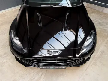 ASTON MARTIN DBX 4.0 V8 DBX707   2.Hand   Top Geplfegt