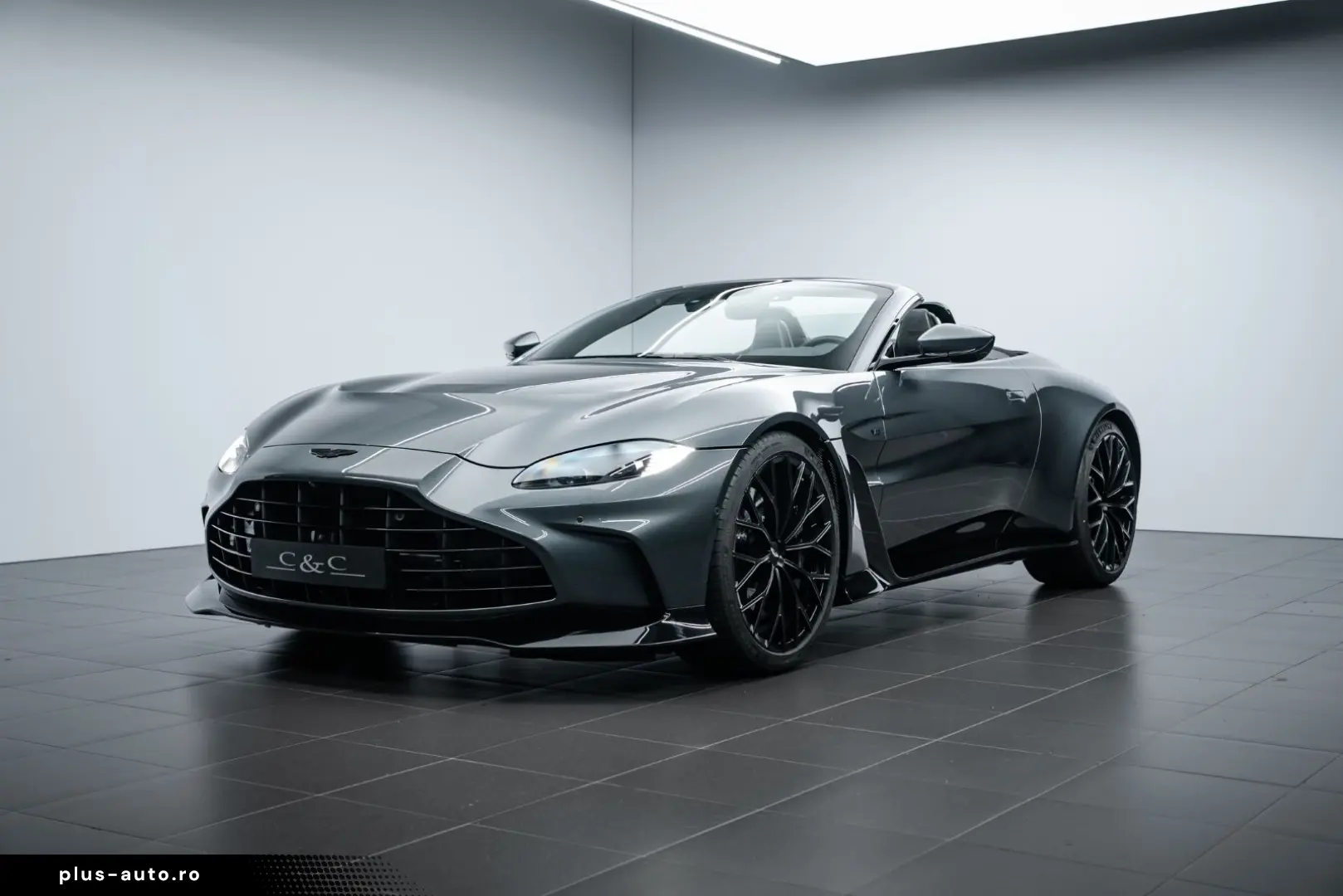 ASTON MARTIN V12 Vantage Roadster TOP GEPFLEGT CARBON SEAT