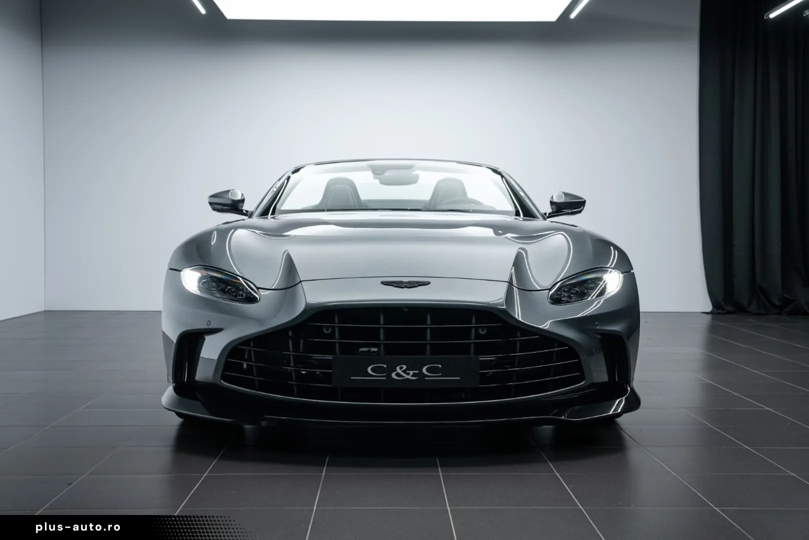 ASTON MARTIN V12 Vantage Roadster TOP GEPFLEGT CARBON SEAT