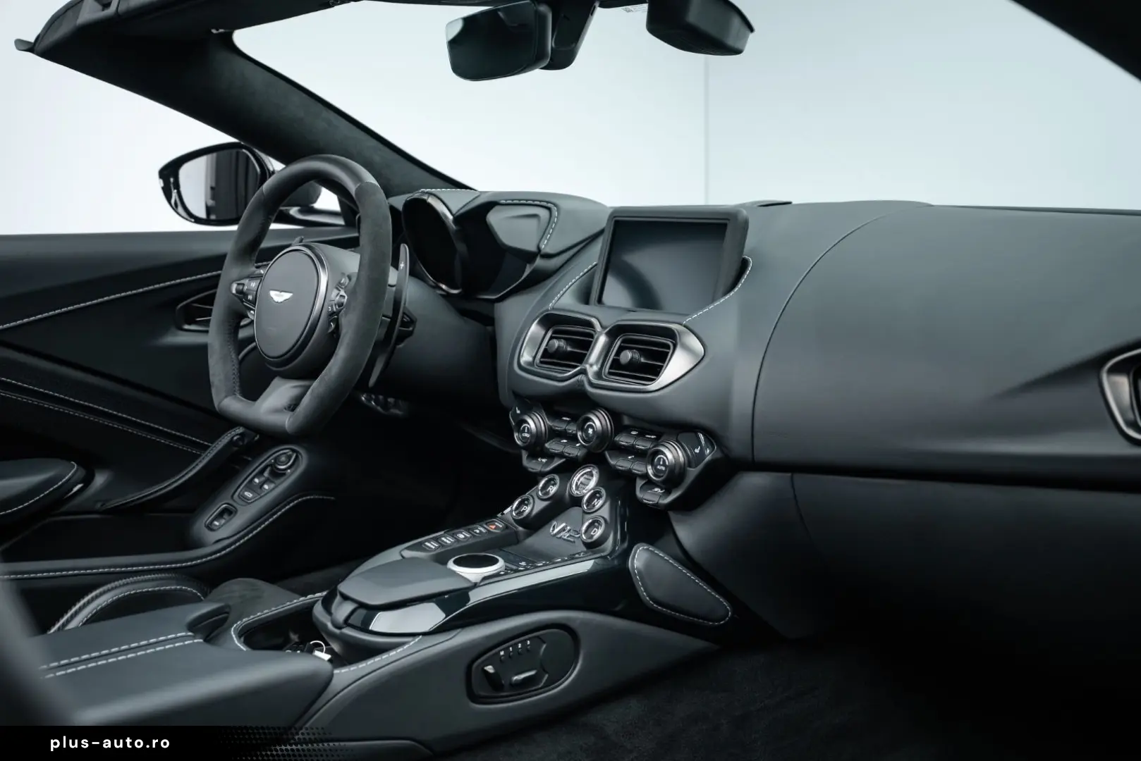 ASTON MARTIN V12 Vantage Roadster TOP GEPFLEGT CARBON SEAT