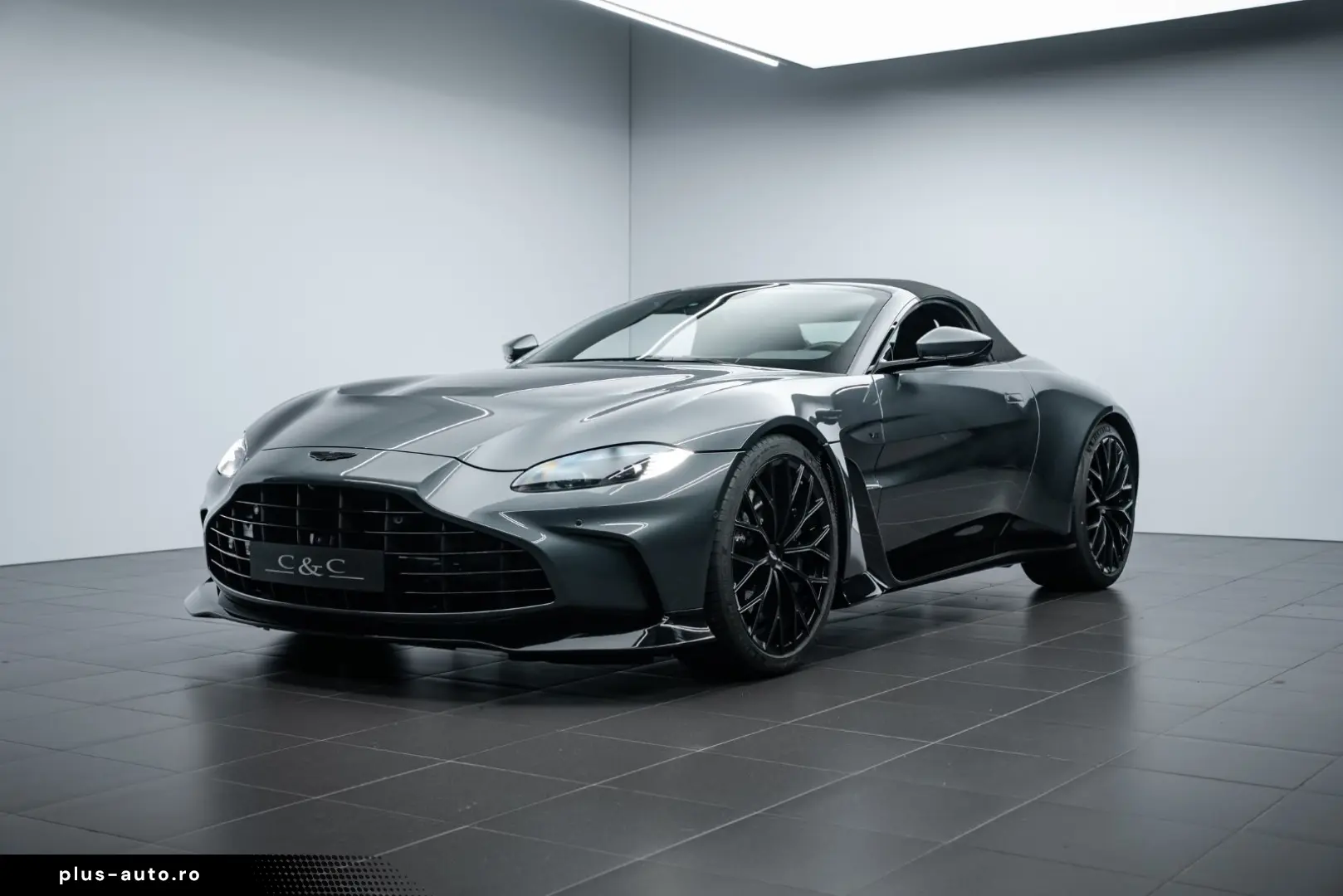 ASTON MARTIN V12 Vantage Roadster TOP GEPFLEGT CARBON SEAT