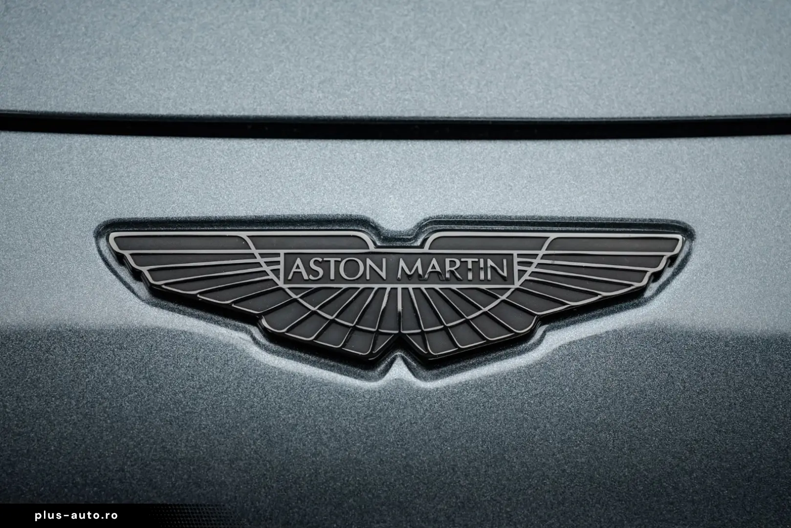 ASTON MARTIN V12 Vantage Roadster TOP GEPFLEGT CARBON SEAT