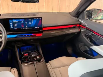 BMW M5 Touring  Bowers&Wilkins  AHK  Belüftung