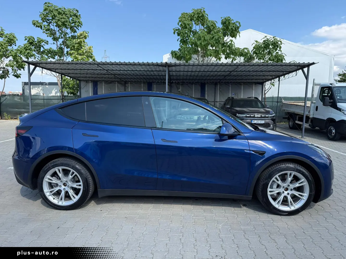 Tesla Model Y Max Range Dual AWD Long Range