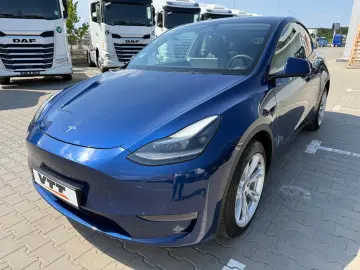 Tesla Model Y Max Range Dual AWD Long Range