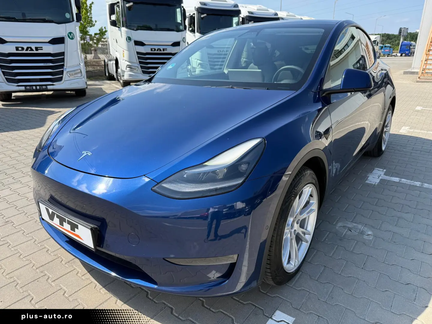 Tesla Model Y Max Range Dual AWD Long Range