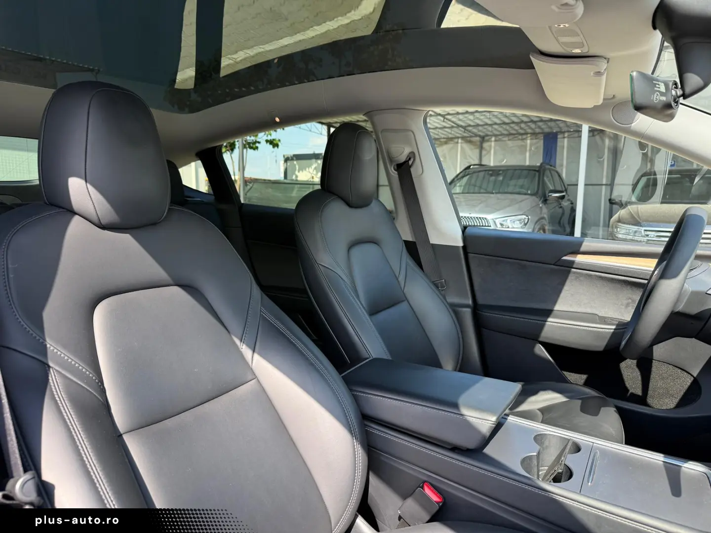 Tesla Model Y Max Range Dual AWD Long Range