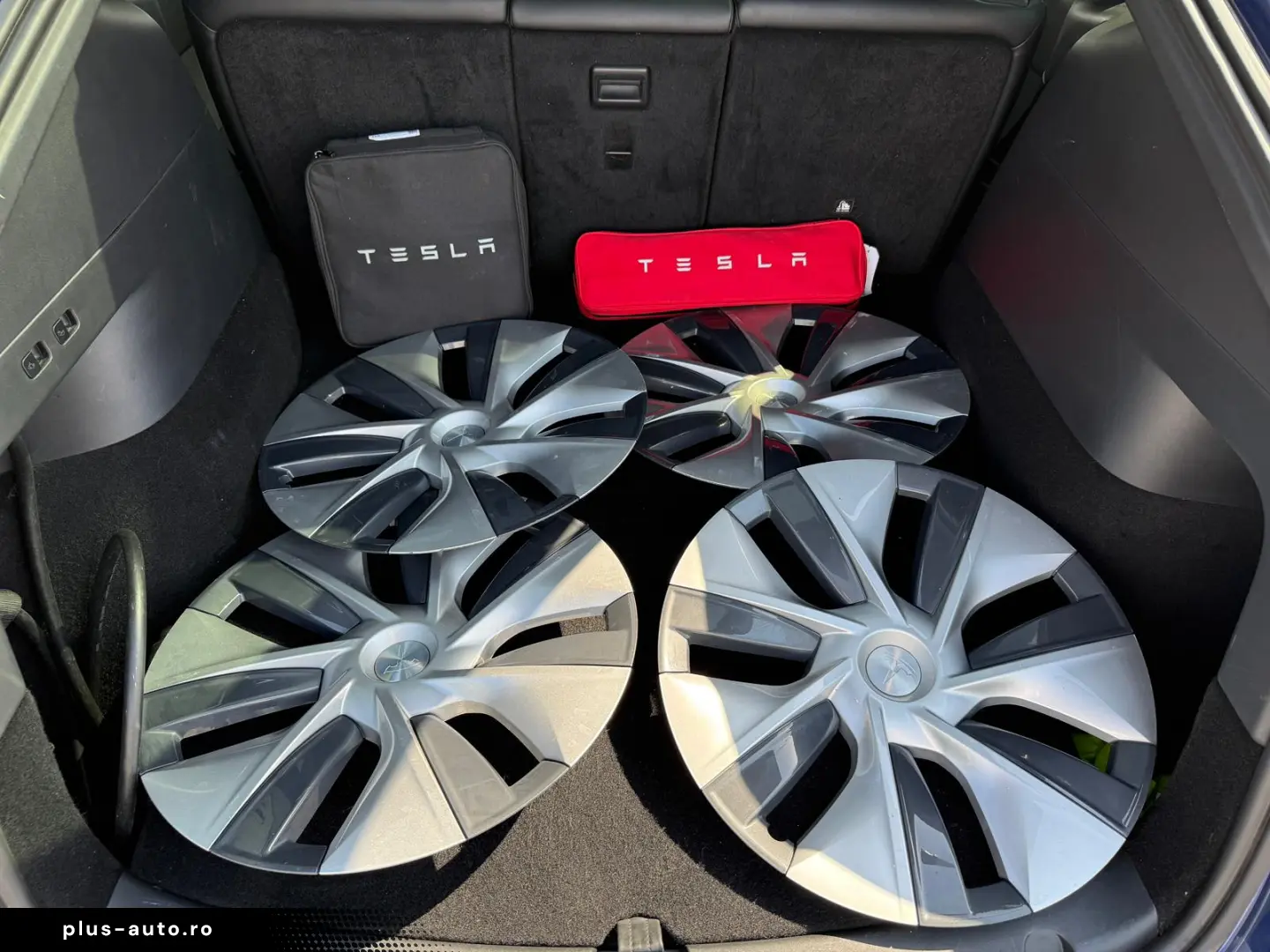 Tesla Model Y Max Range Dual AWD Long Range