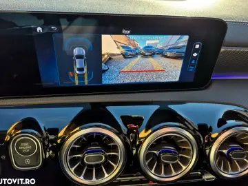 Mercedes Benz CLA 200 2024