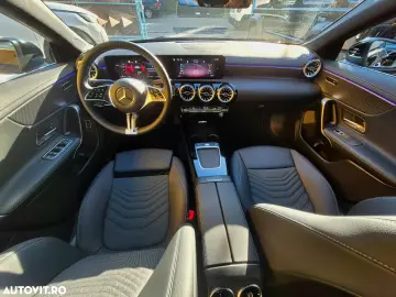 Mercedes Benz CLA 200 2024